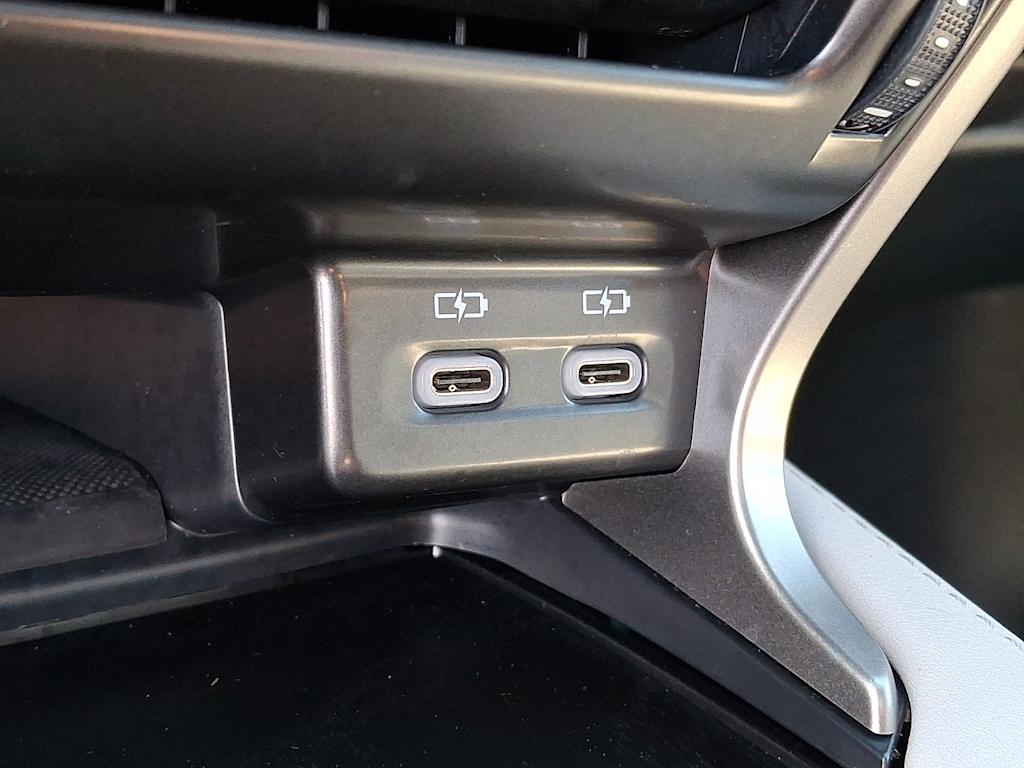 Thumbnail: 2023 Lexus RX - 24