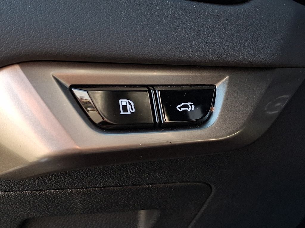 Thumbnail: 2023 Lexus RX - 27