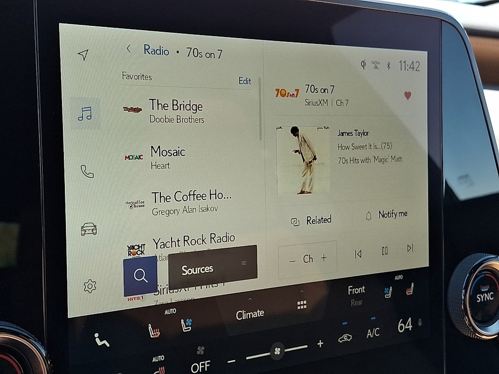 Thumbnail: 2023 Lexus RX - 19