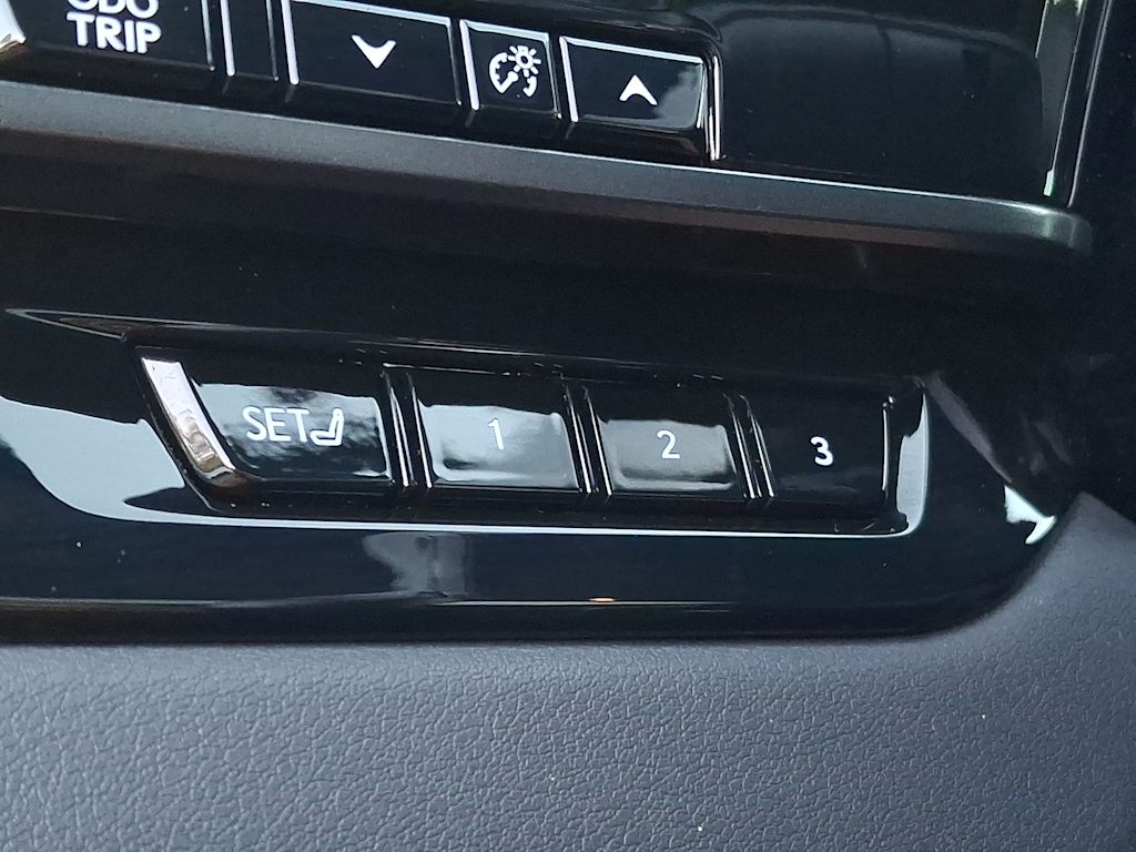 Thumbnail: 2024 Lexus RX - 26
