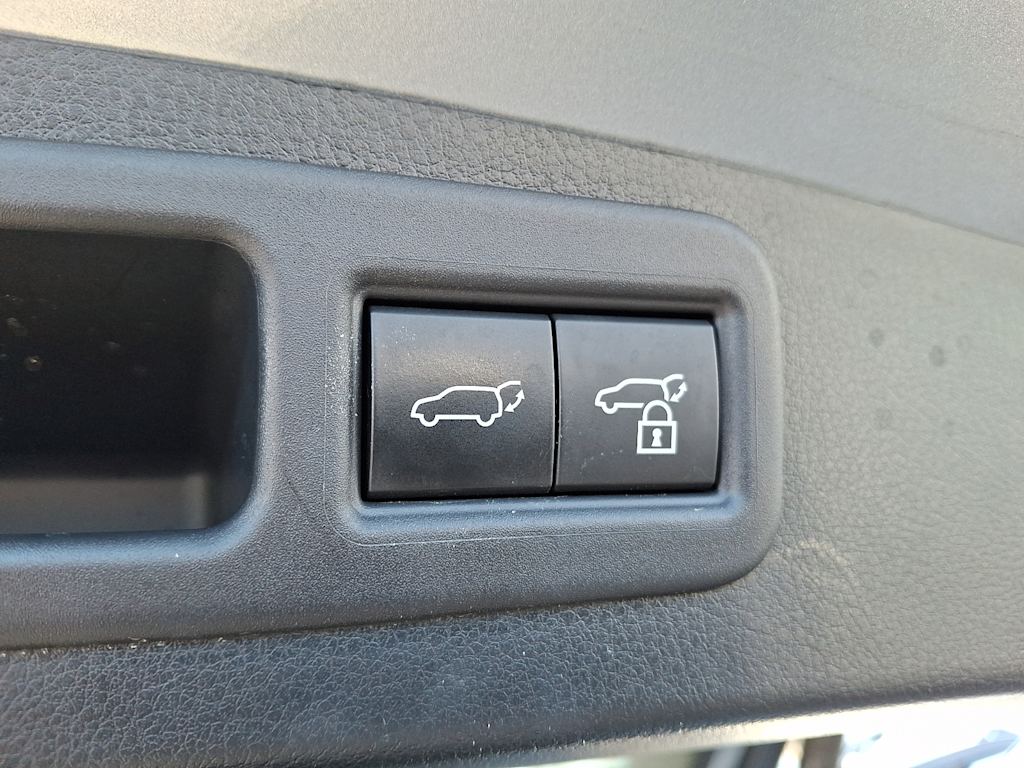 Thumbnail: 2023 Lexus RX - 29