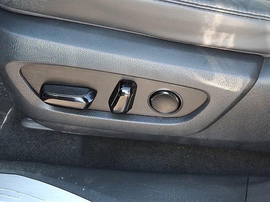 Thumbnail: 2023 Lexus RX - 17