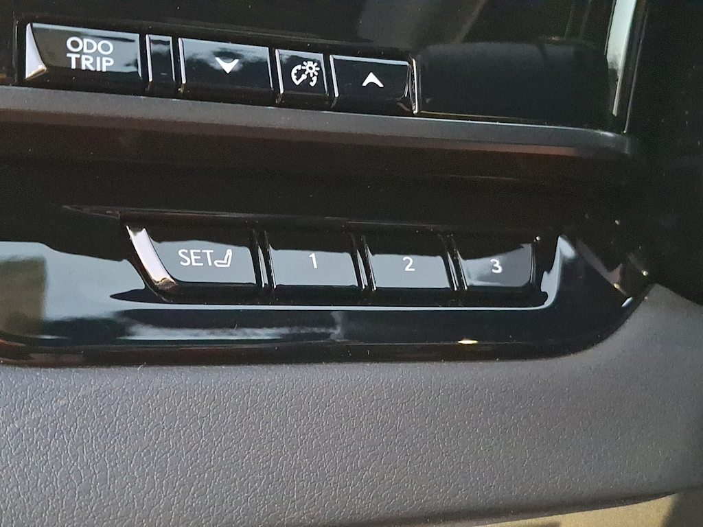 Thumbnail: 2024 Lexus RX - 28