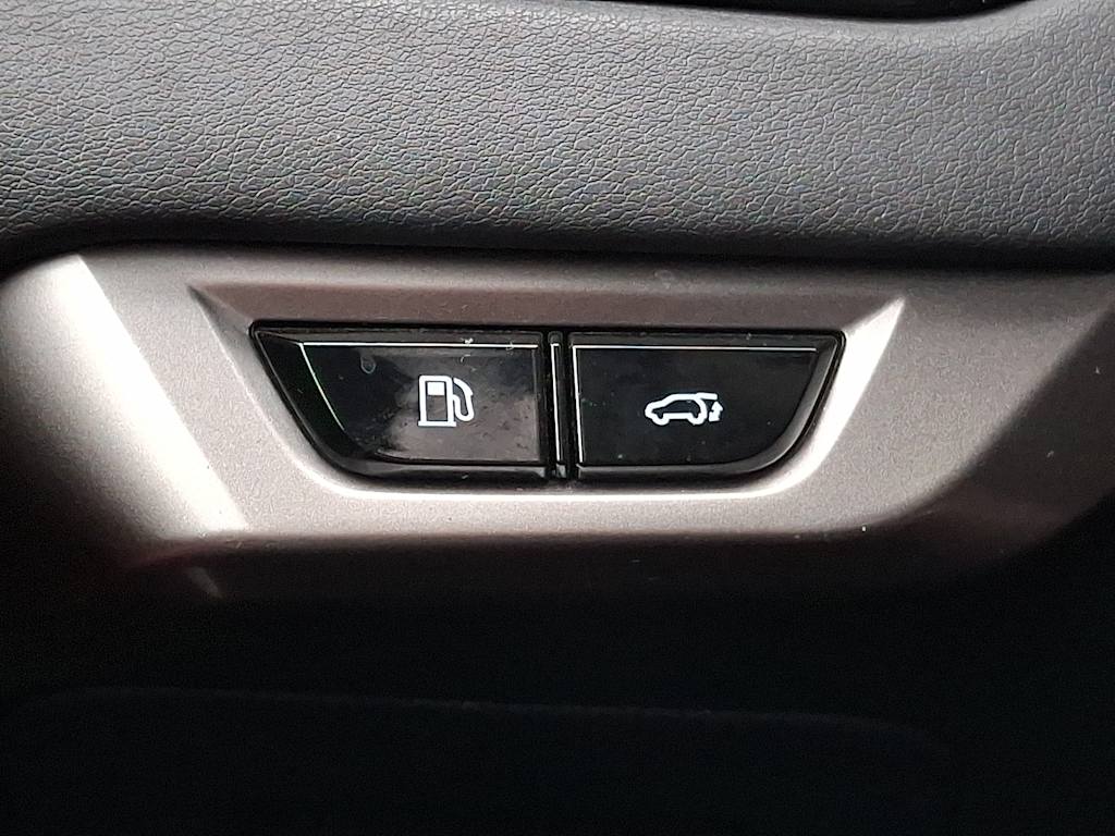 Thumbnail: 2023 Lexus RX - 25