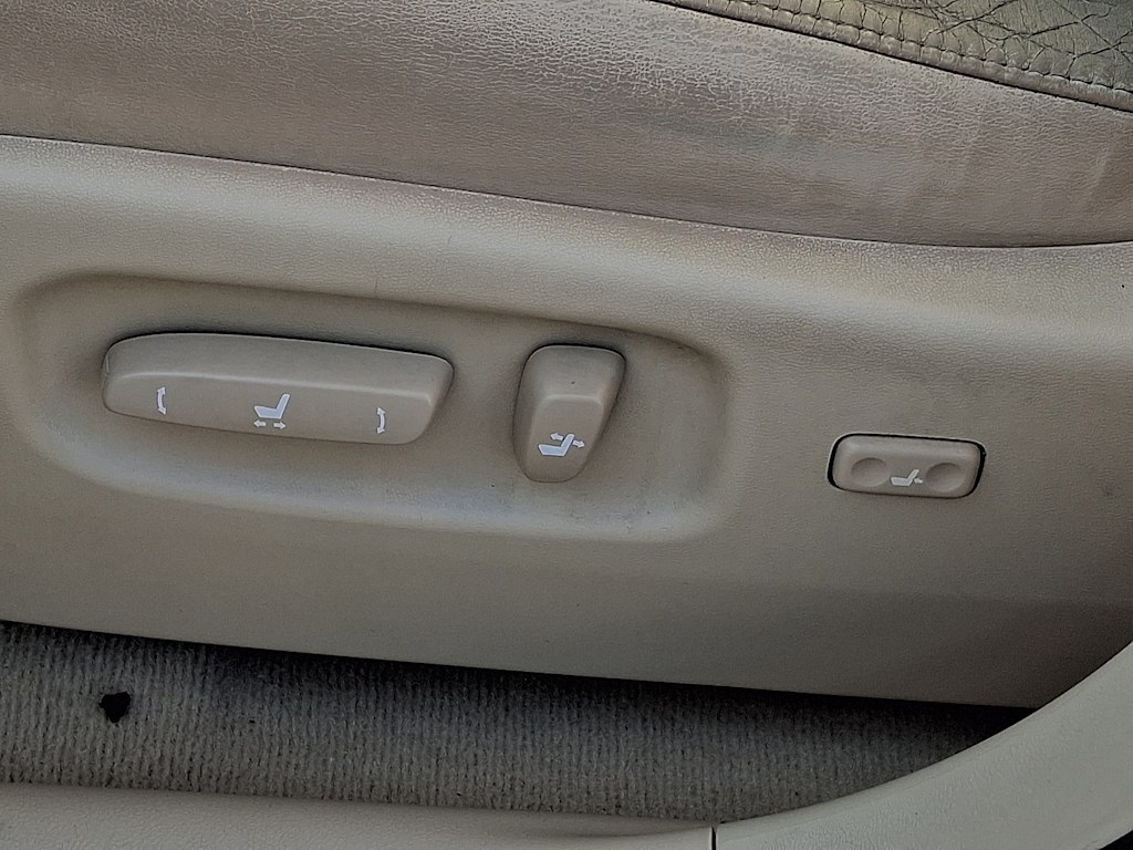 Thumbnail: 2010 Lexus RX - 17