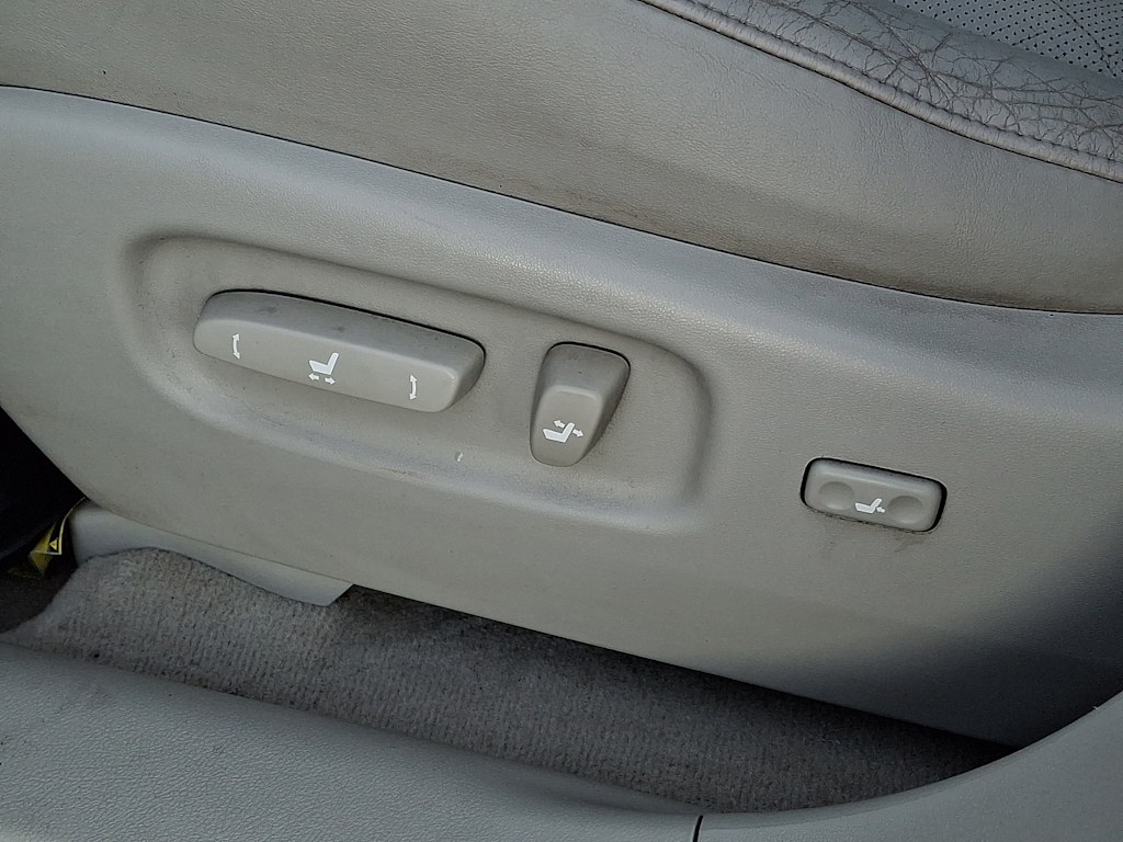 Thumbnail: 2011 Lexus RX - 17