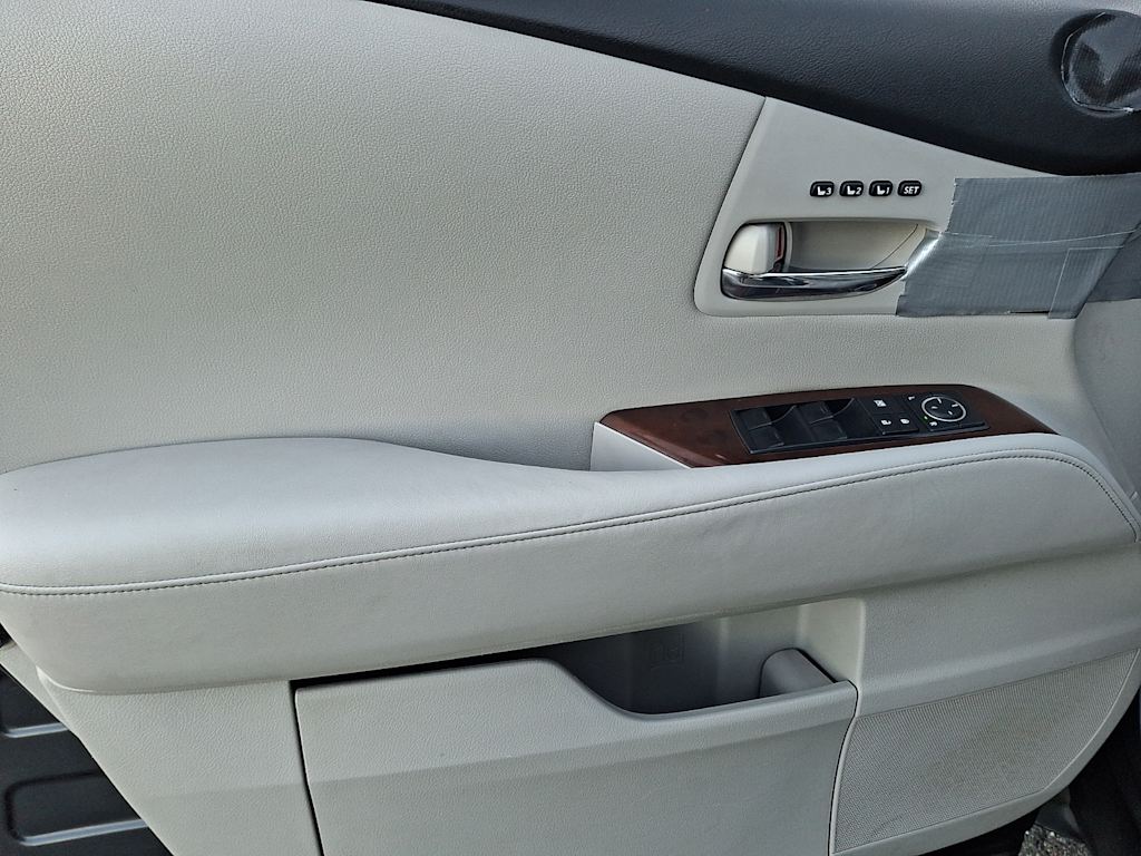 Thumbnail: 2011 Lexus RX - 16
