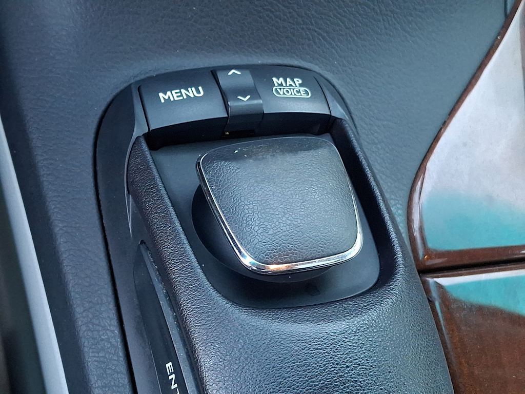 Thumbnail: 2011 Lexus RX - 7