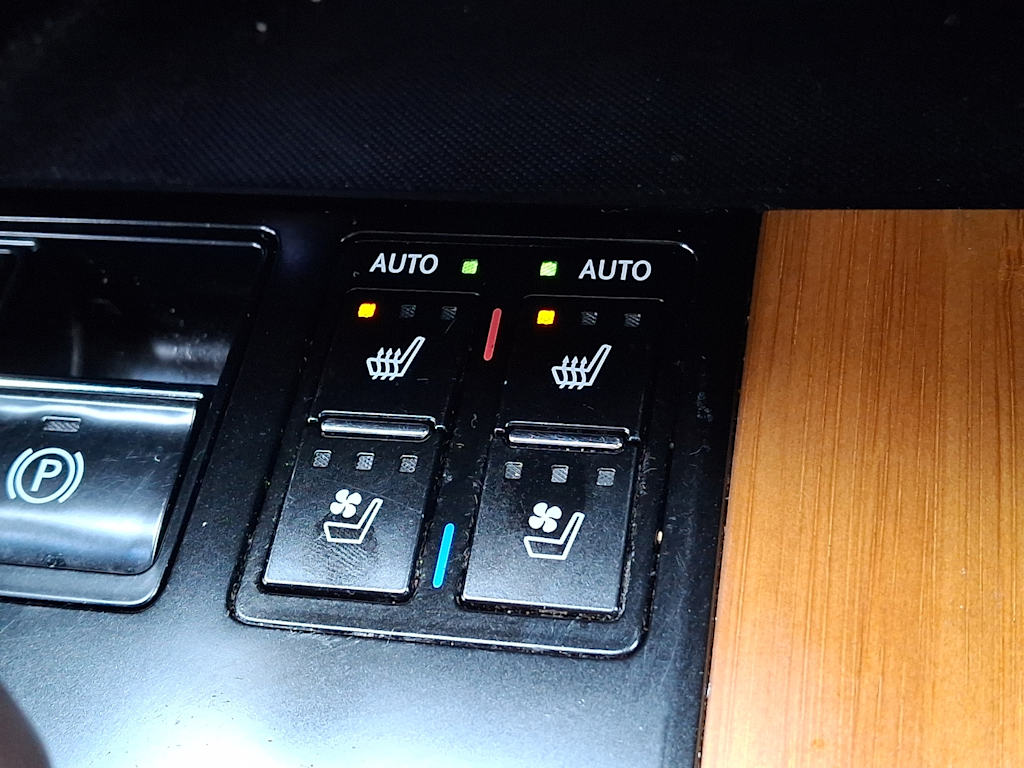 Thumbnail: 2018 Lexus RX - 21