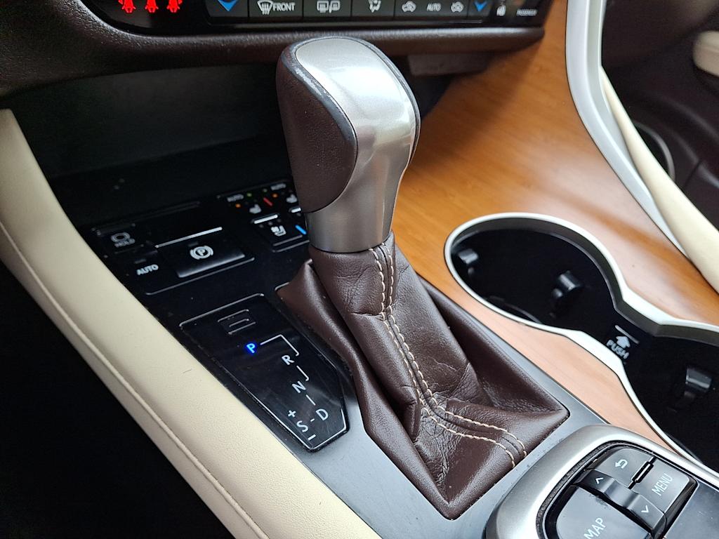 Thumbnail: 2018 Lexus RX - 8