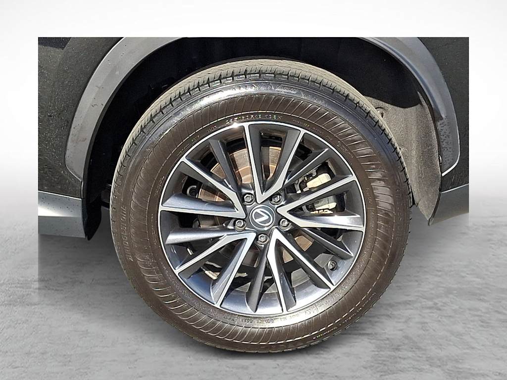 Thumbnail: 2024 Lexus ES - 6
