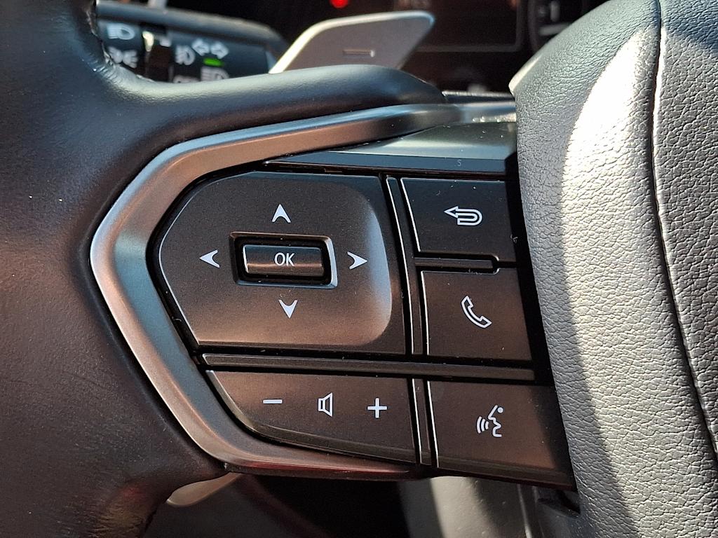Thumbnail: 2024 Lexus ES - 21