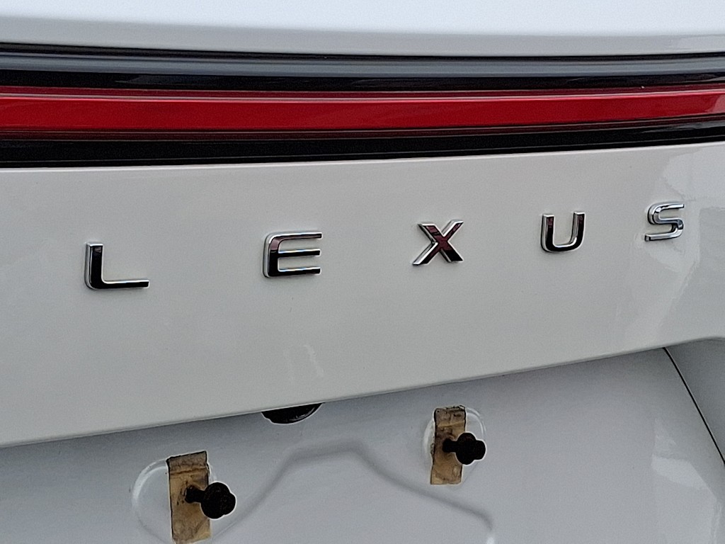 Thumbnail: 2024 Lexus ES - 29