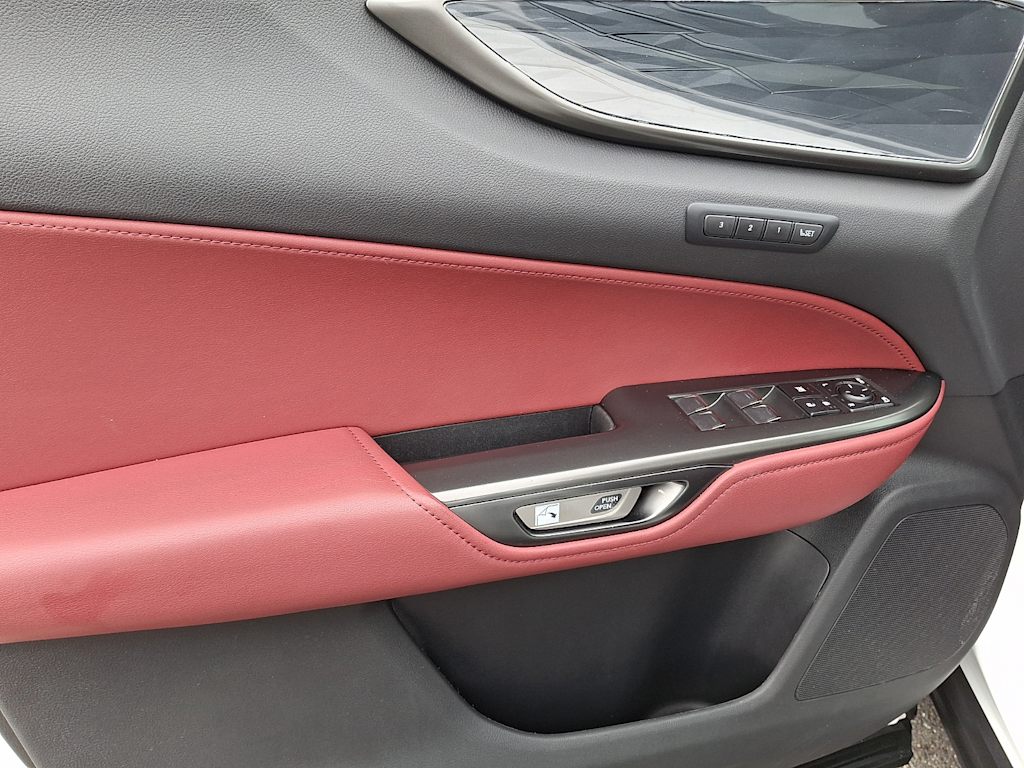 Thumbnail: 2024 Lexus ES - 15
