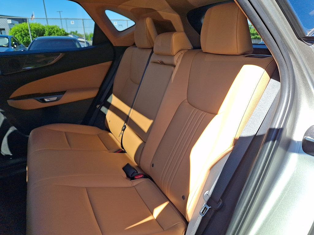 Thumbnail: 2025 Lexus ES - 8