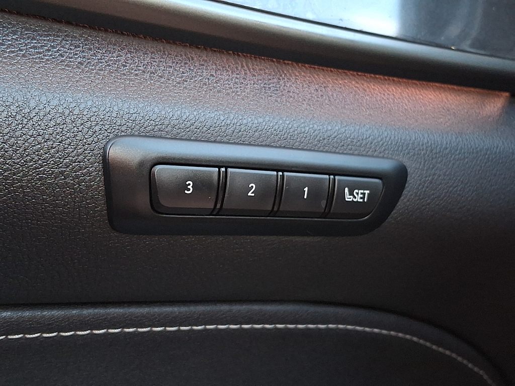Thumbnail: 2026 Lexus ES - 27