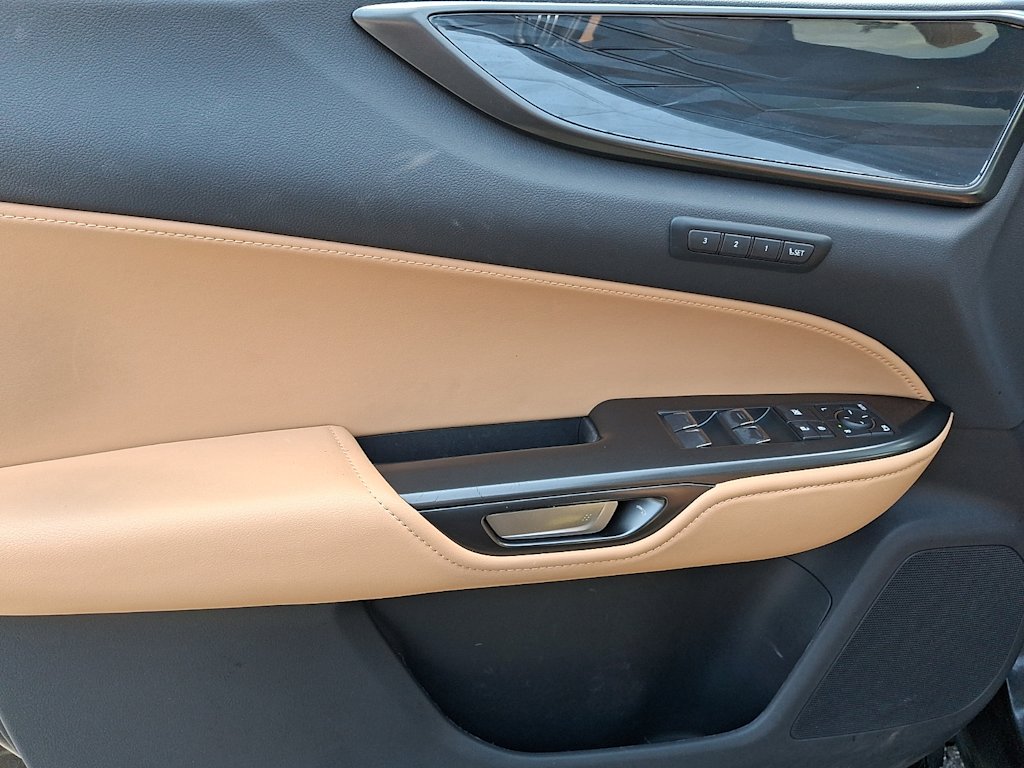 Thumbnail: 2024 Lexus ES - 16
