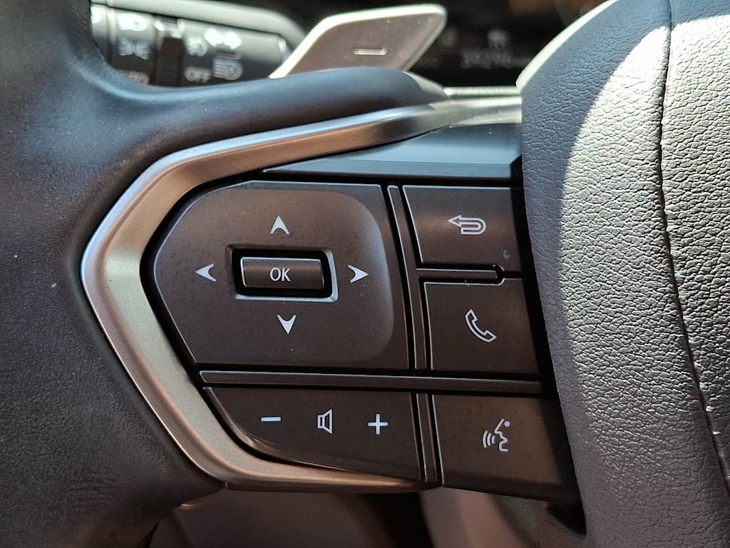 Thumbnail: 2024 Lexus ES - 21