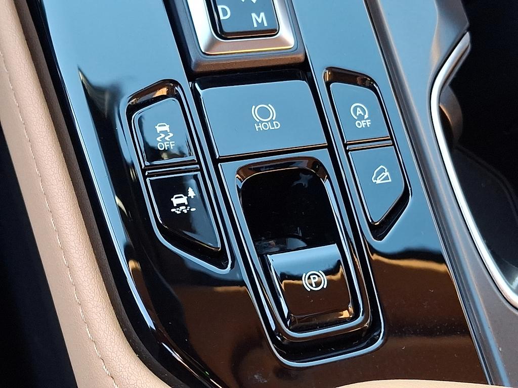 Thumbnail: 2025 Lexus ES - 23