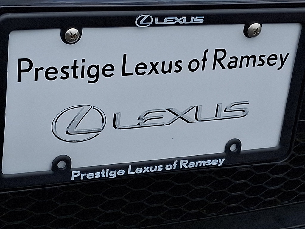 Thumbnail: 2024 Lexus ES - 30