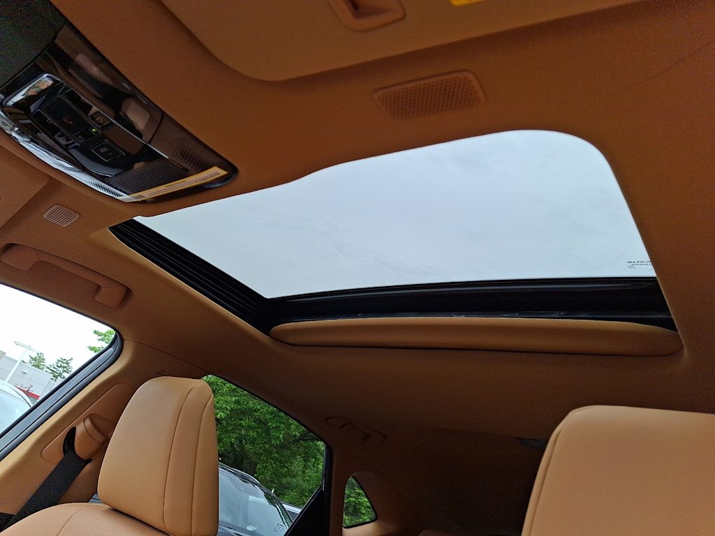 Thumbnail: 2024 Lexus ES - 19