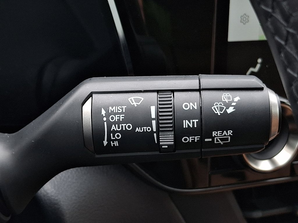 Thumbnail: 2024 Lexus ES - 24
