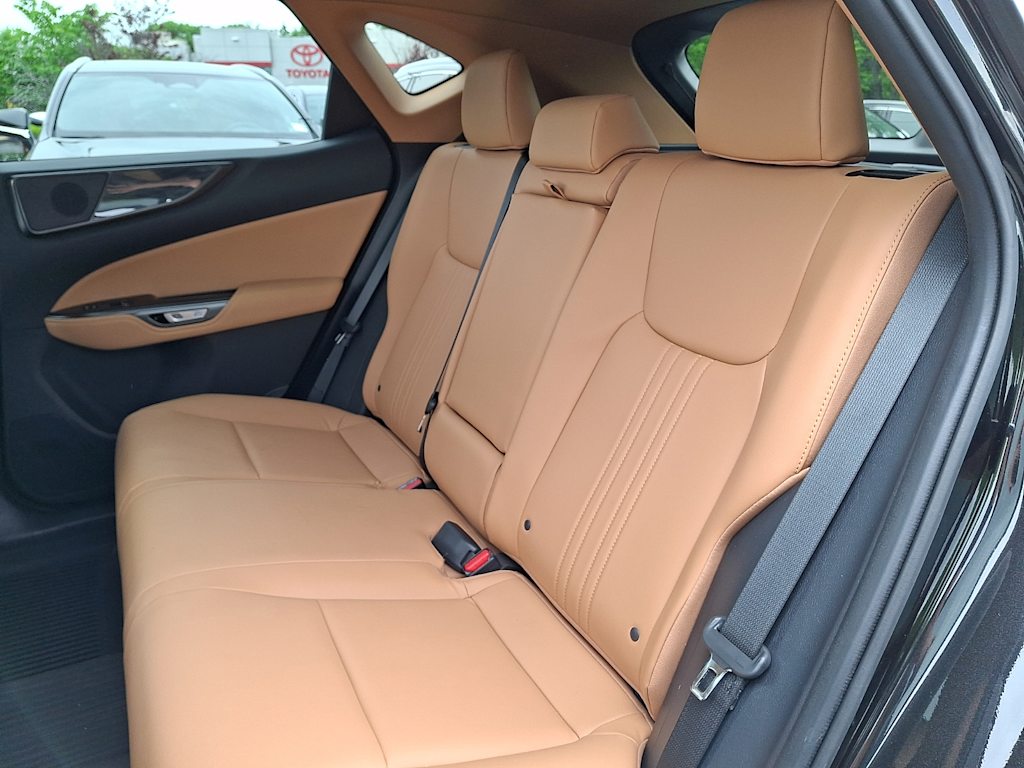 Thumbnail: 2024 Lexus ES - 9