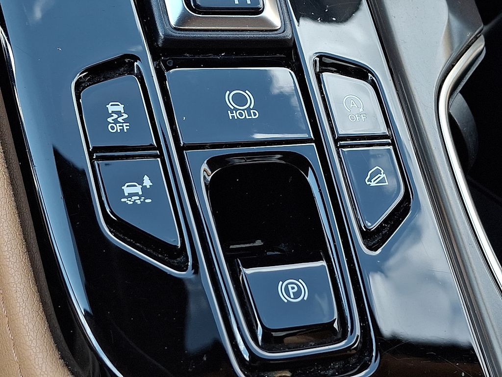 Thumbnail: 2024 Lexus ES - 24