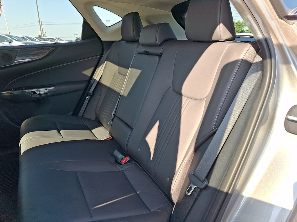 Thumbnail: 2024 Lexus ES - 8