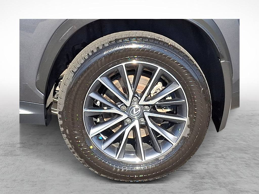 Thumbnail: 2024 Lexus ES - 7