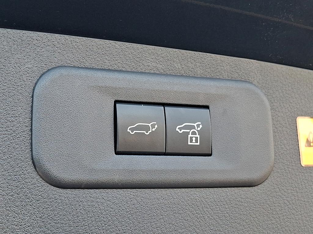 Thumbnail: 2024 Lexus ES - 28