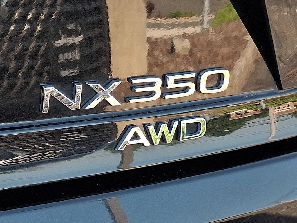 Thumbnail: 2024 Lexus ES - 29