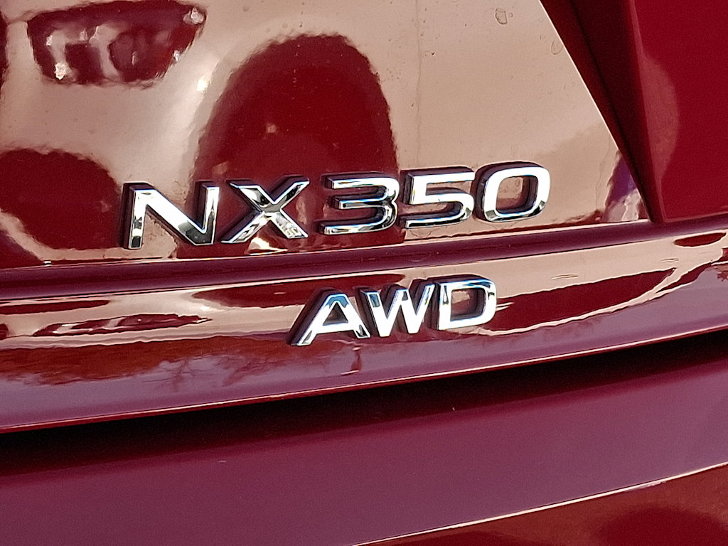 Thumbnail: 2025 Lexus ES - 5