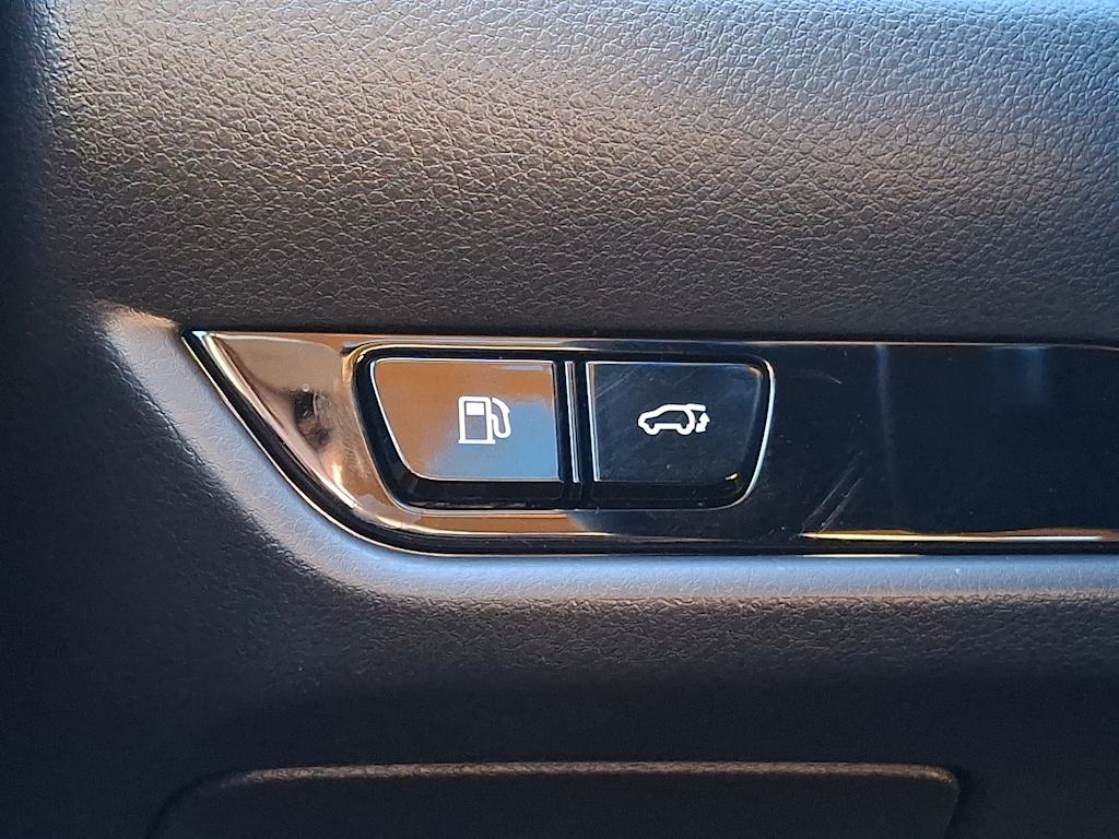 Thumbnail: 2025 Lexus ES - 26