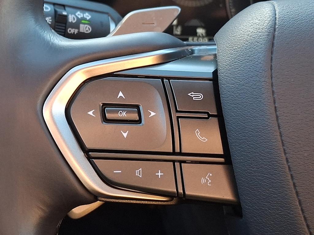 Thumbnail: 2025 Lexus ES - 21