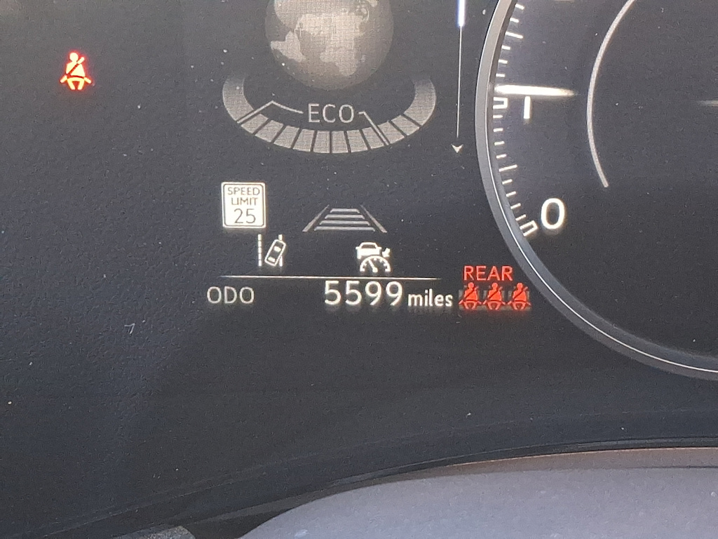 Thumbnail: 2025 Lexus ES - 11