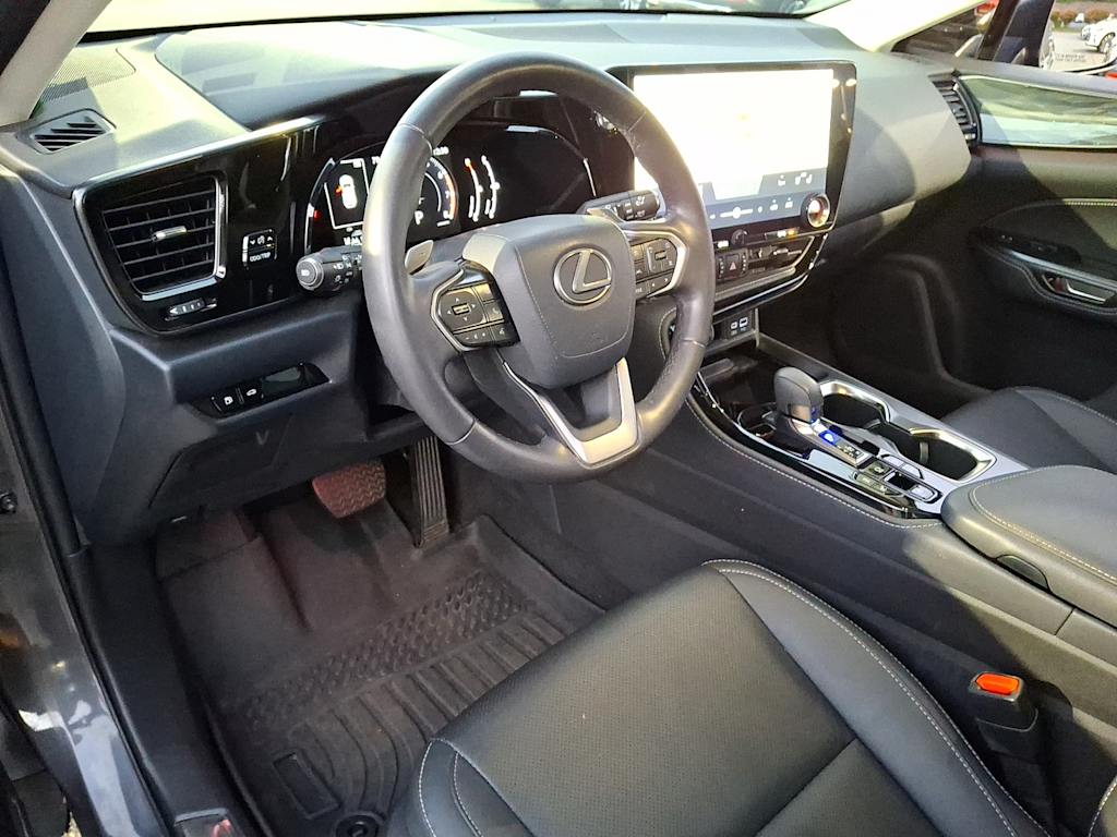 Thumbnail: 2024 Lexus ES - 2
