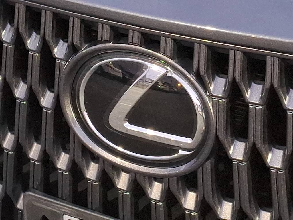 Thumbnail: 2024 Lexus ES - 29