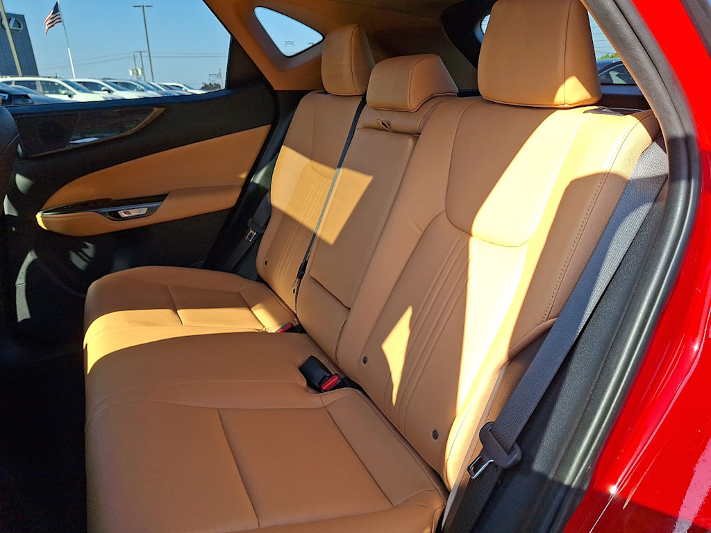 Thumbnail: 2024 Lexus ES - 9