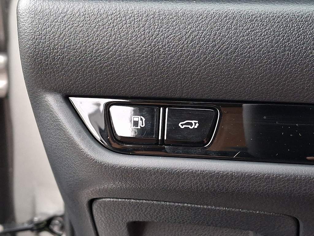 Thumbnail: 2026 Lexus ES - 26
