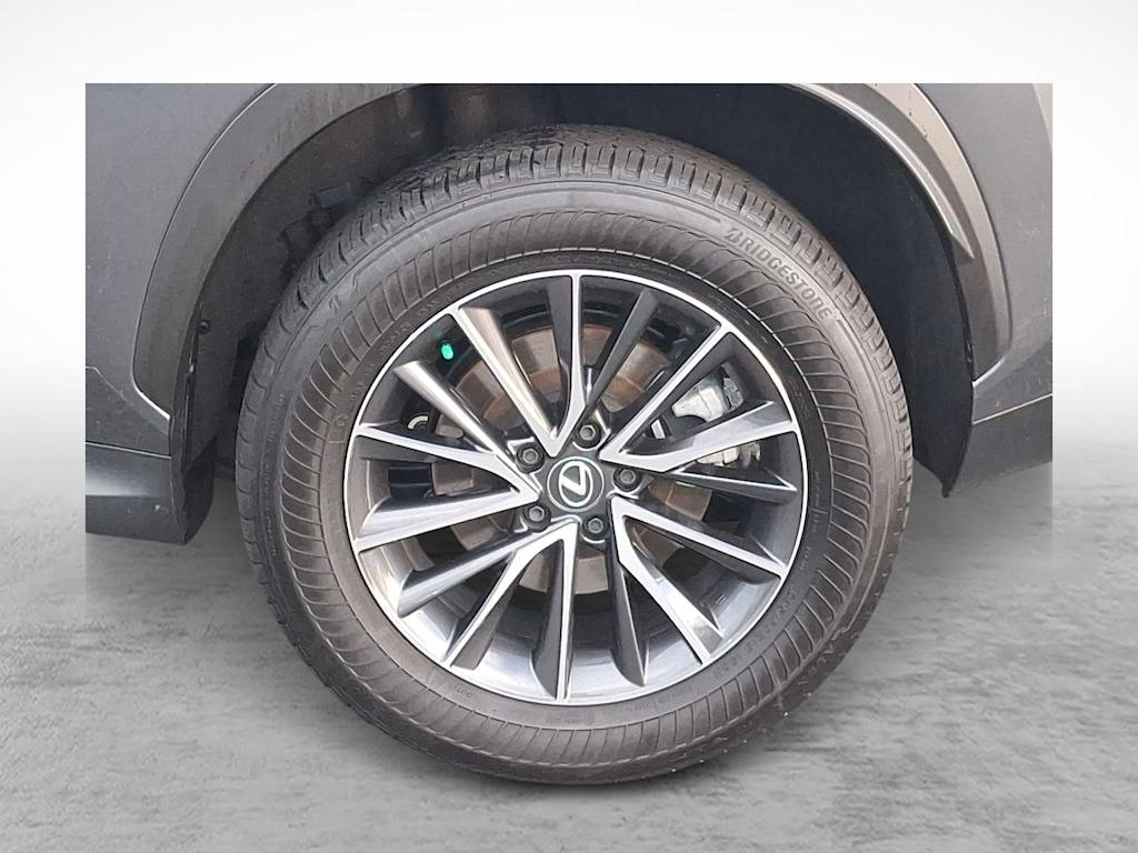 Thumbnail: 2024 Lexus ES - 7