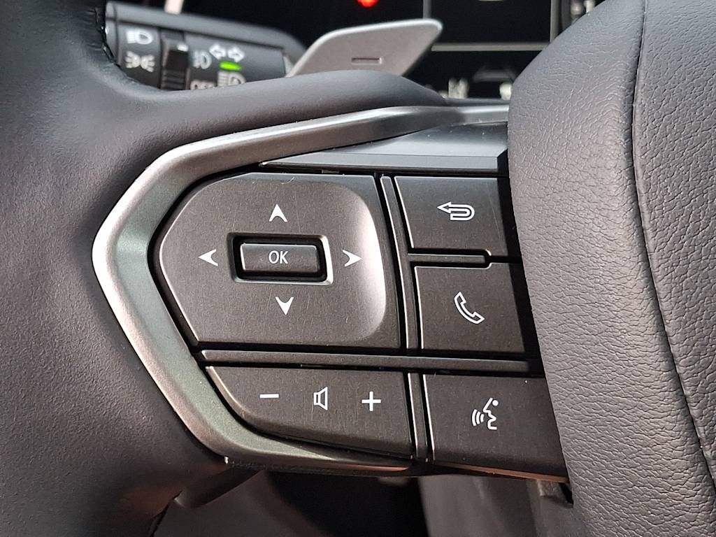 Thumbnail: 2024 Lexus ES - 20