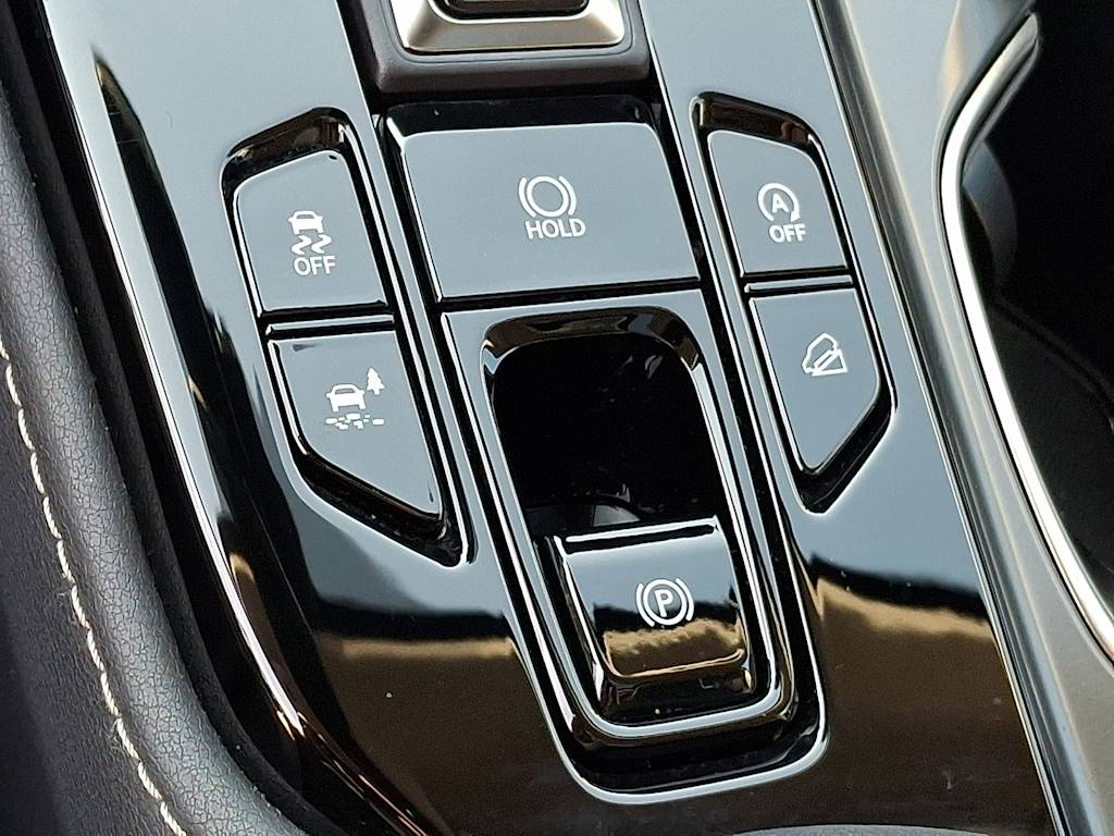 Thumbnail: 2025 Lexus ES - 23