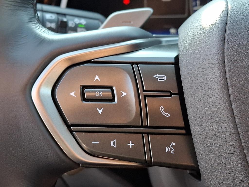 Thumbnail: 2025 Lexus ES - 20