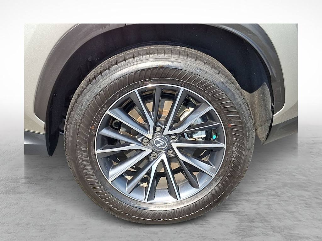 Thumbnail: 2024 Lexus ES - 7