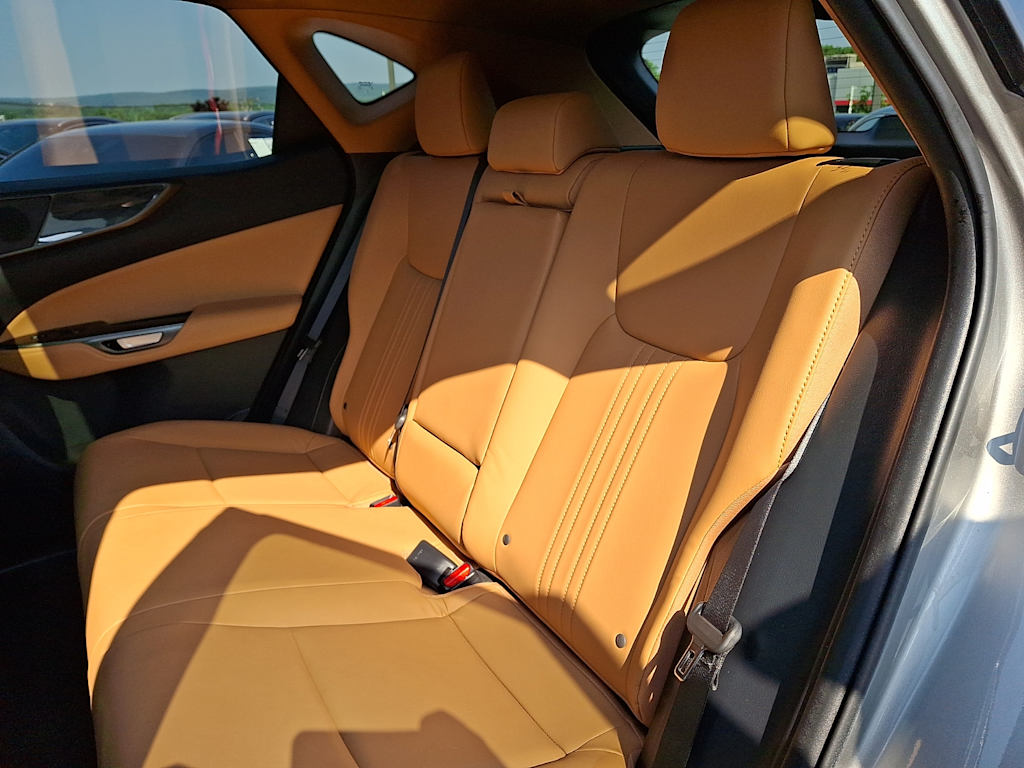 Thumbnail: 2024 Lexus ES - 9