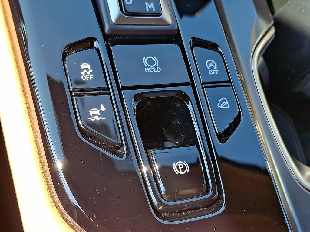 Thumbnail: 2024 Lexus ES - 24