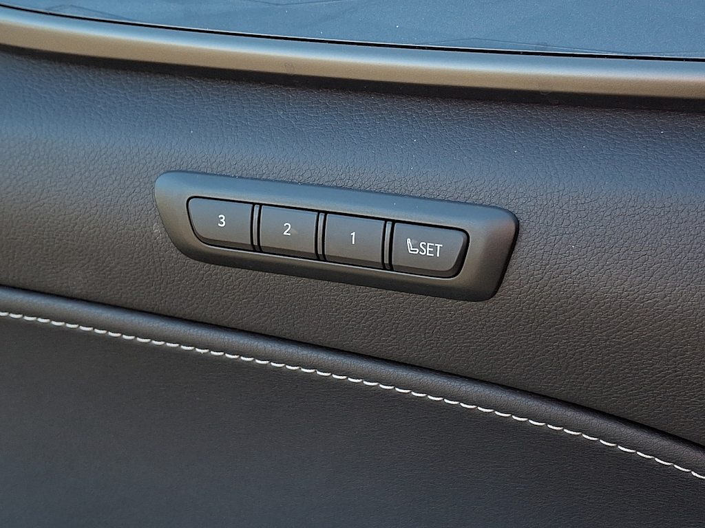 Thumbnail: 2026 Lexus ES - 27