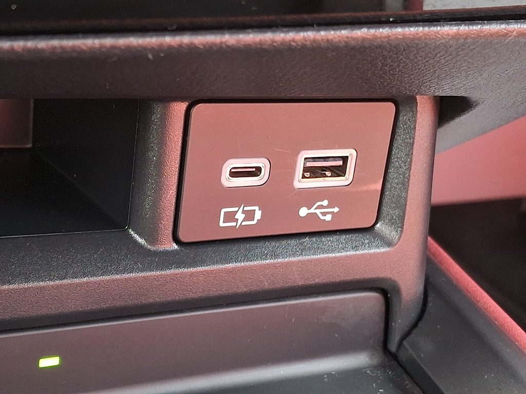 Thumbnail: 2024 Lexus ES - 24