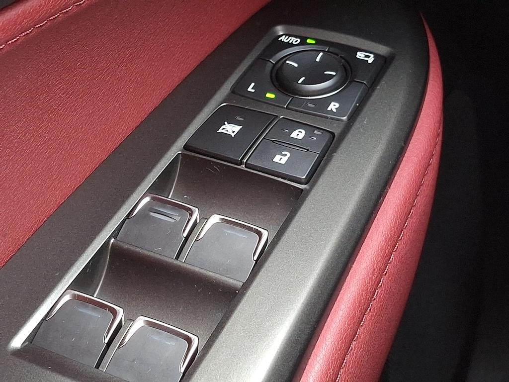 Thumbnail: 2024 Lexus ES - 27